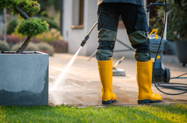 Best Commercial Building Pressure Washing  in Devola, OH
